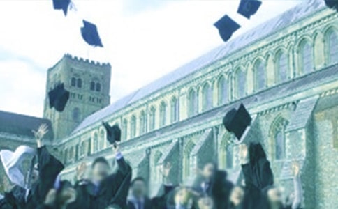 关于毕业生的自我评价(精选7篇)