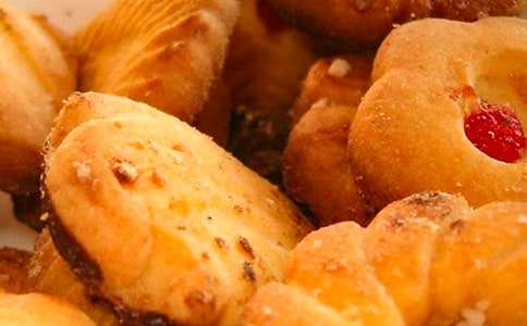 喂小动物吃饼干教案