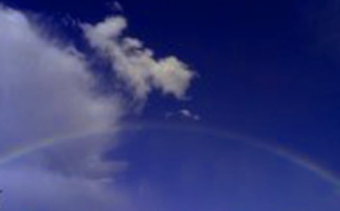 《彩虹》中班语言教案