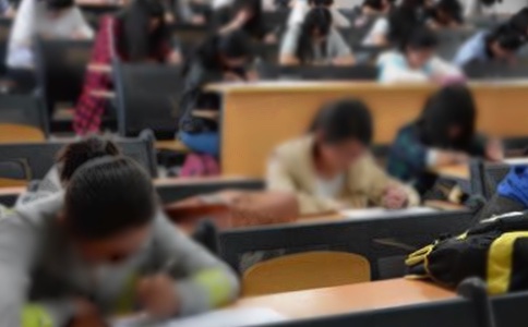 ��ѧ����ҵʵϰ�����ܽ�15ƪ