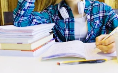 �ձ�ҵ��ѧ���ĵ����