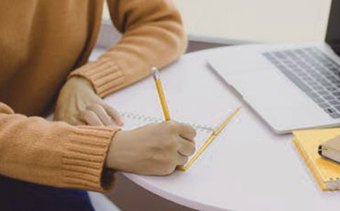 ������ǡ������300��