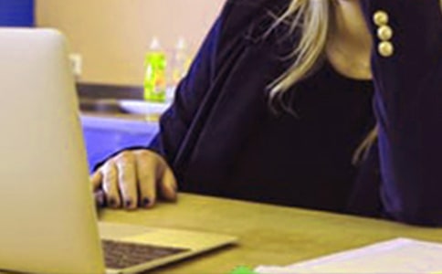 ҽ����λ��ְ���˸����ܽᣨ��ѡ16ƪ��