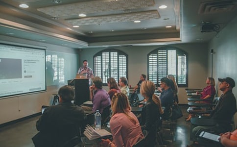 �����������ν̰�