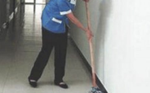 ���ر������������ͬ