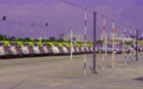 ��У�а���ͬ����