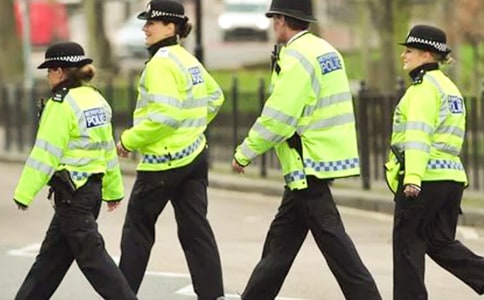 交警交通安全讲话稿