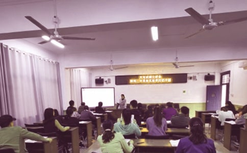 ѧУ���񴦹����ܽ�