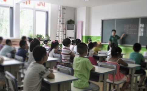 ������������λ����ѧ��Ʒ��ģ�ͨ��3ƪ��