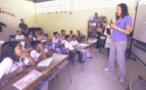 ��ʶ�����εĽ�ѧ���