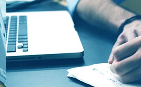 ����ף����