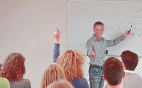 ����һ��ѧ��ϲ������ʦ������У�����6ƪ��