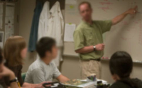 ������ʦ�湻�����и�