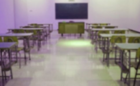 �ж�ĸУ�ĵ����