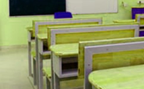 ����ѡ���ж�ĸУ�ݽ�����ƪ