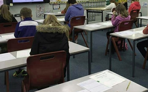 ��ĩ���Գɼ���̬���Ը�[��]