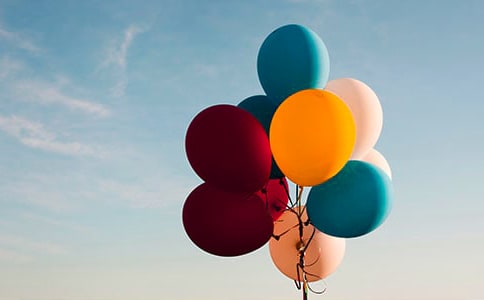 《彩色气球》中班教案