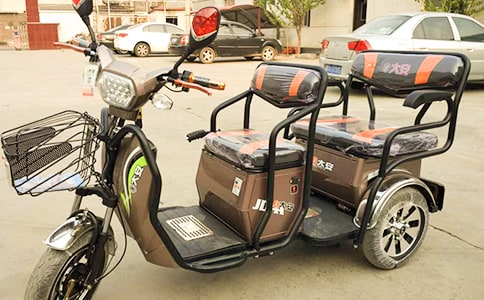 三轮车转让协议书范本