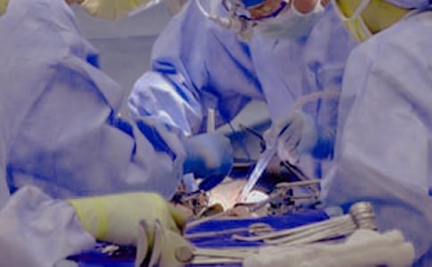 《手术台就是阵地》教案