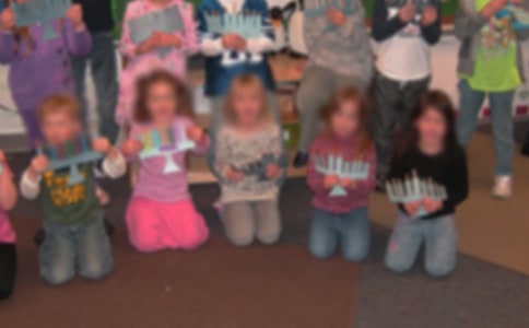 幼儿园大班教案《如果地球被我们吃掉了》