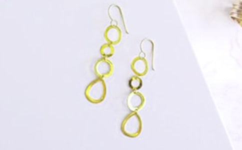 �鱦������ͬ