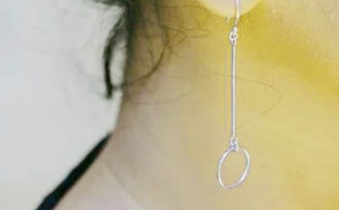 �鱦������ͬ