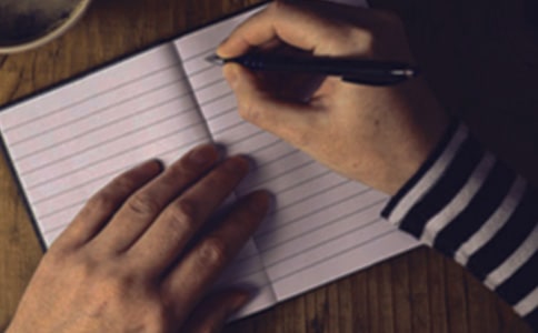 ����ɽǽ�İ����и�����