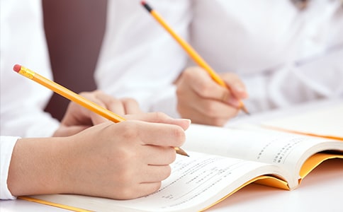 ����Ʒ���ڰ屨����300����ƪ