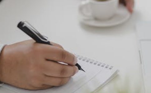 �йغڰ屨����300����ƪ