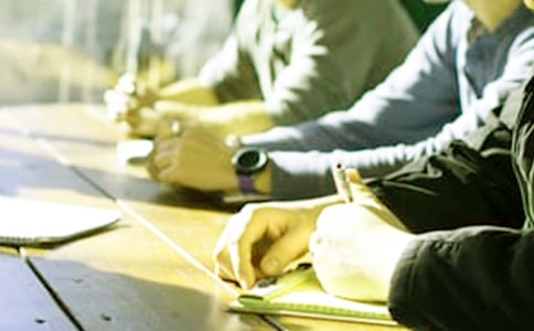 ��ģ��̸���ϵĽ�����